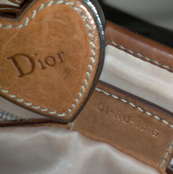 SOLD Christian Dior trotter Romantique Heart Flap Beige baguette - Picture 3 of 7
